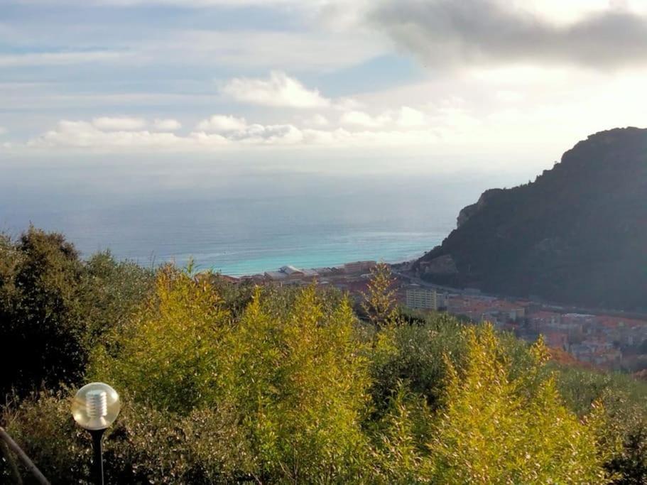 Nido Tra Gli Ulivi Apartamento Finale Ligure Exterior foto